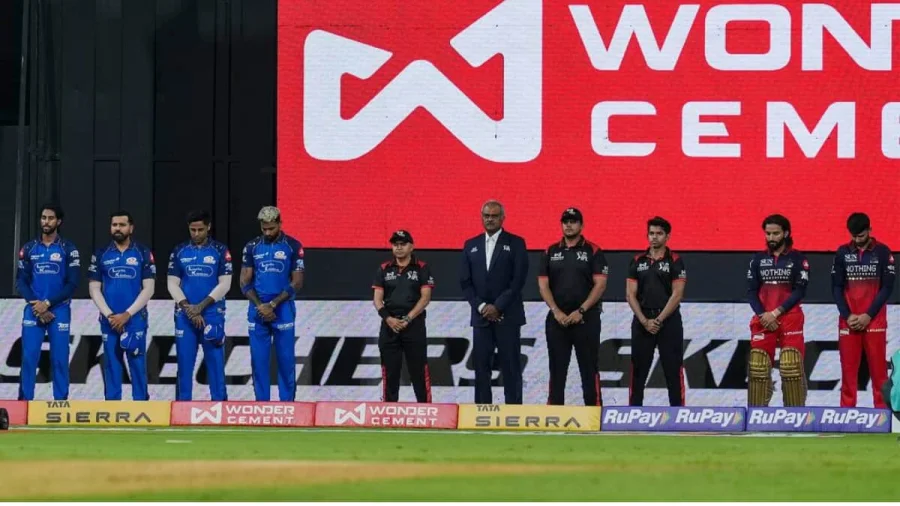 IPL 2026 Wankhede Stadium Silent Tribute for Asha Bhosle