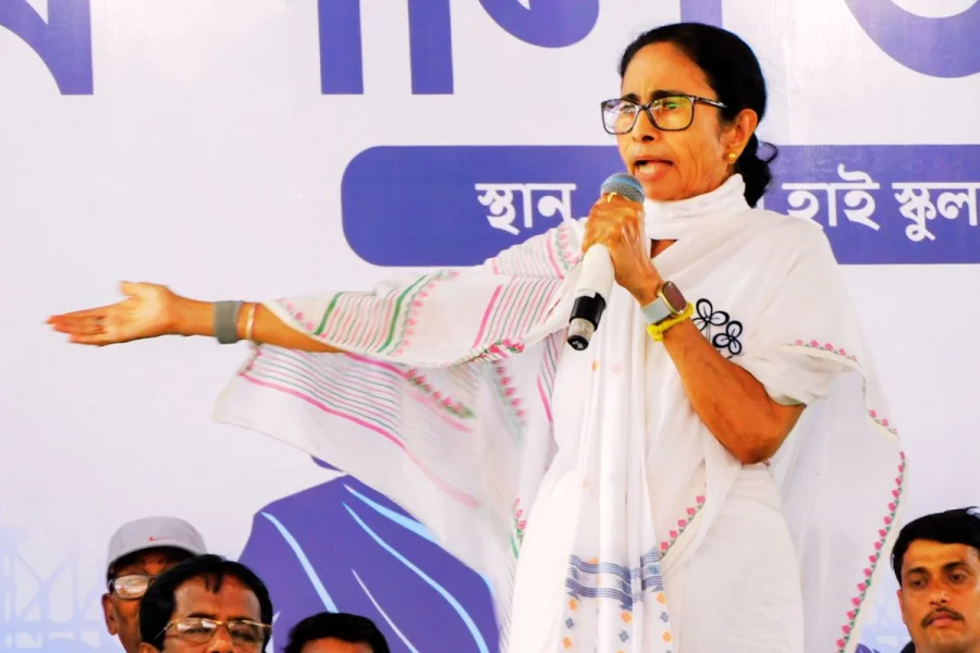Alert Mamata Banerjee Calls SIR India Biggest Scam Attacks Modi Government
