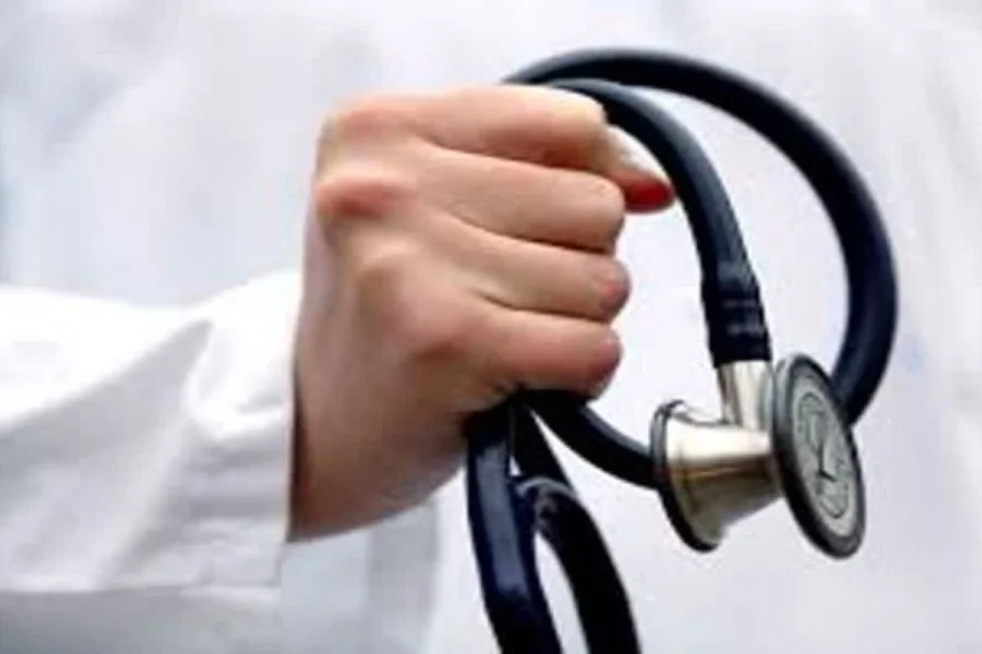 Bihar Doctors Private Practice Ban Sparks Major Government Protest