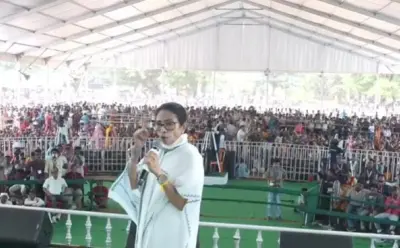 Alert Mamata Banerjee Claims BJP Calls Bengalis Bangladeshis