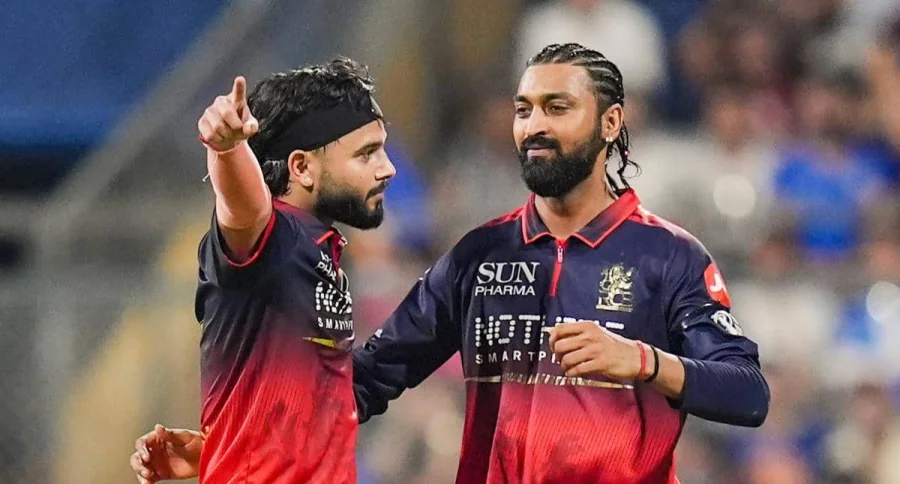 New IPL Drama Krunal Pandya Trolls Dinesh Karthik Post