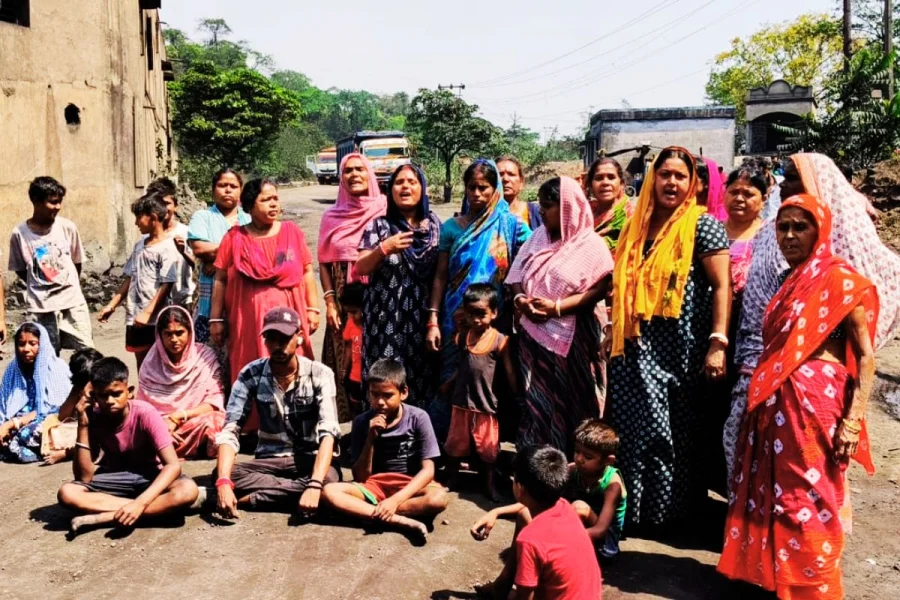 RaniGanj Pollution Protest Forces Women To Declare Vote Boycott