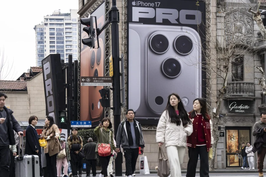 New Apple CEO John Ternus Faces China Challenges