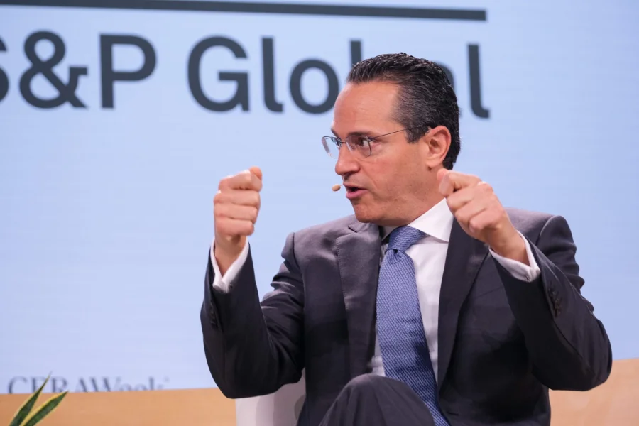 Shell Buys ARC Resources for $14B in Canada Oil Pivot