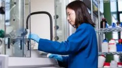 Sunburn Inspired New Energy Storage Method