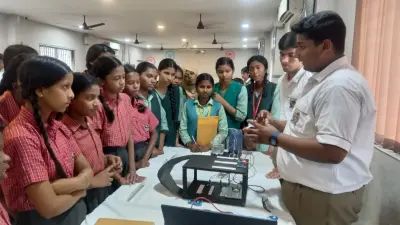 ATL Community Day Jamshedpur: Students Show Radar System