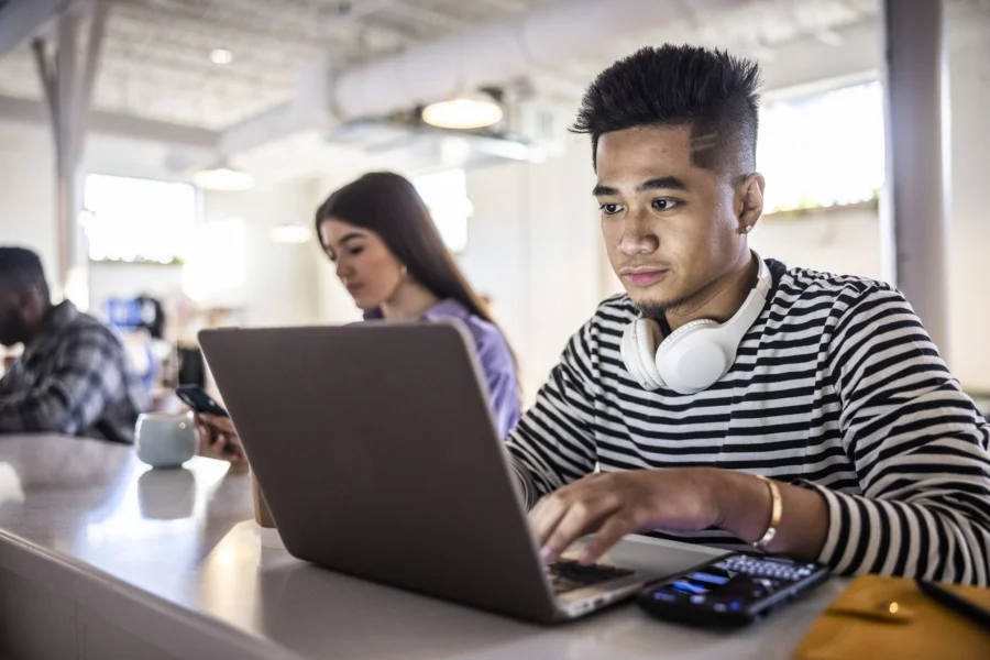 AI Resume Study Reveals Gender Bias Against Women