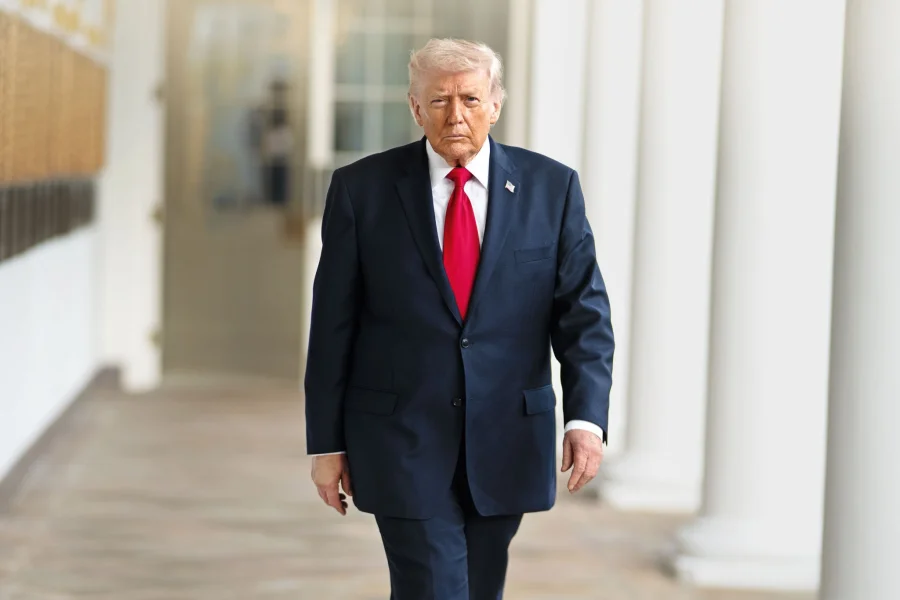 Trump Oval Office Meeting with Fortune 500 CEOs Before China Summit